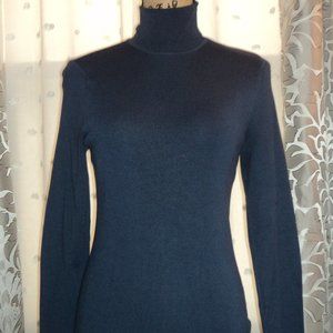Chico's Turtleneck Sweater -- Size 1
